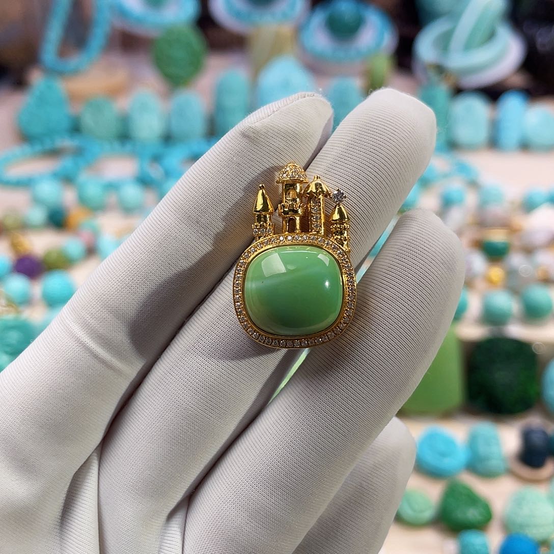 绿松石珠宝奇石18K金镶嵌