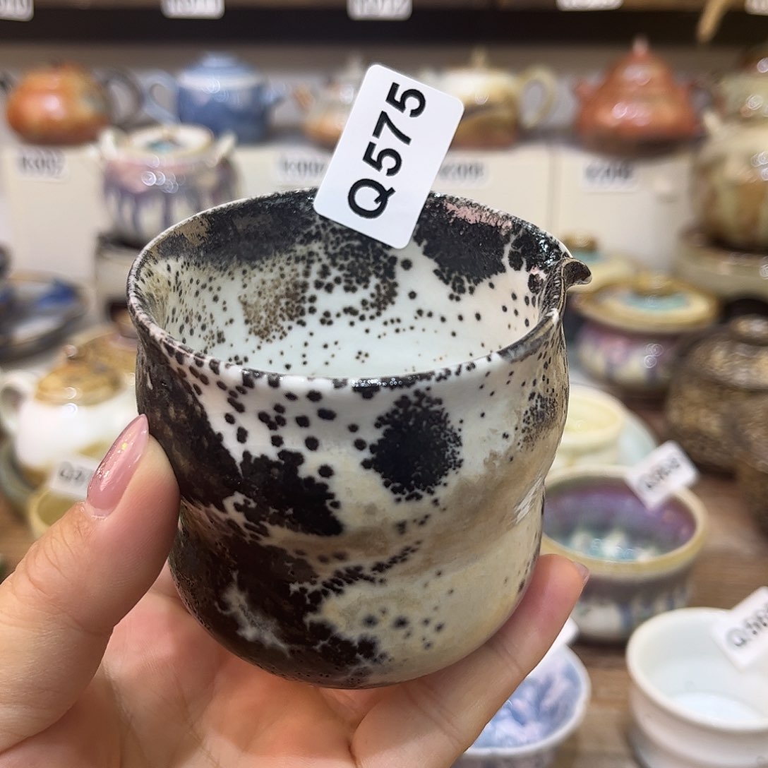 白泥茶杯陶瓷艺术