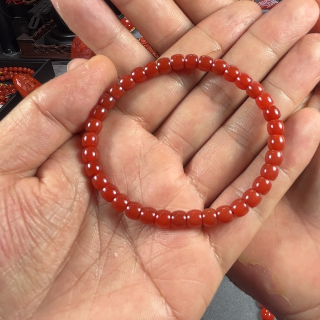 南红玛瑙手链未镶嵌长**央