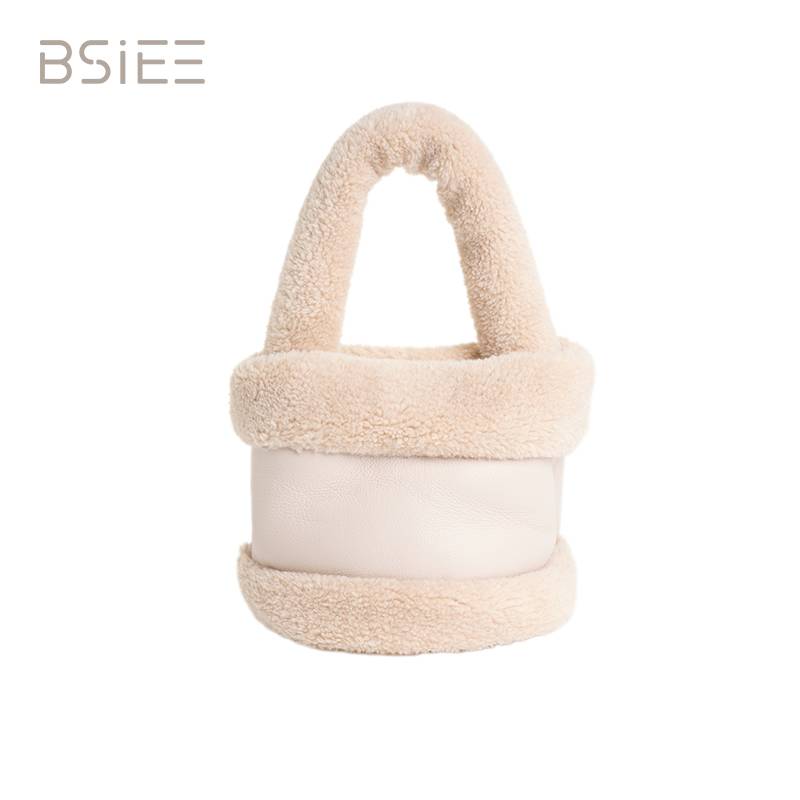 BSIEE/本涩休闲百搭毛绒拼接包包