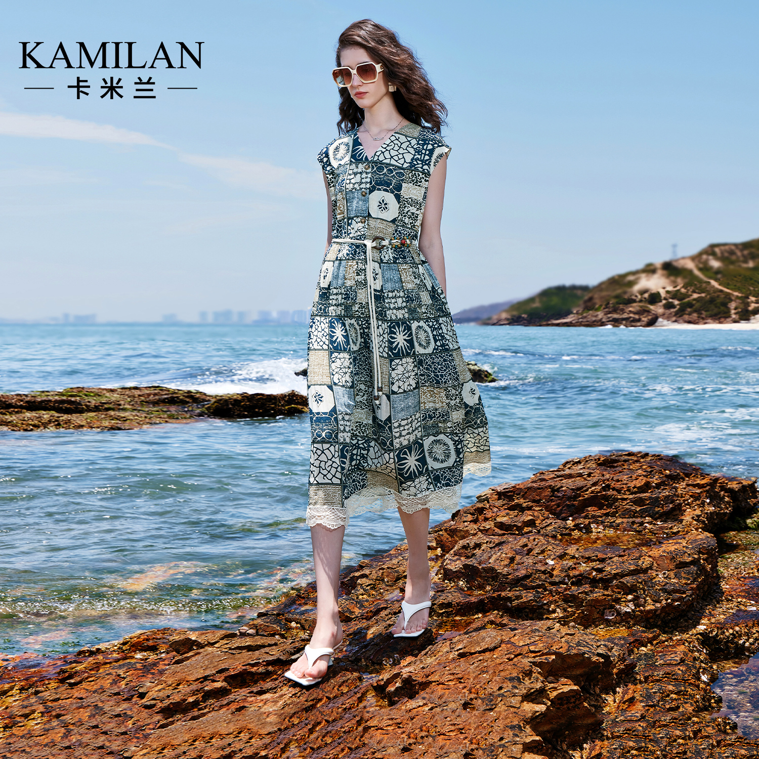 卡米兰印花背心海边度假连衣裙高级感女2025夏季新款独特漂亮裙子