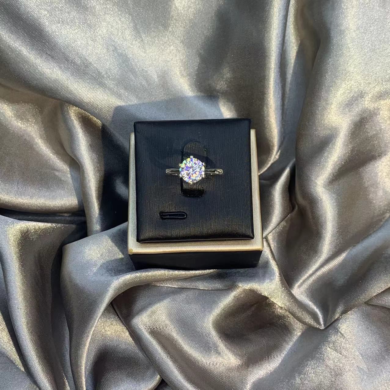 【众星甄选】戒指 戒指 周家皇冠戒指2.CT【L】