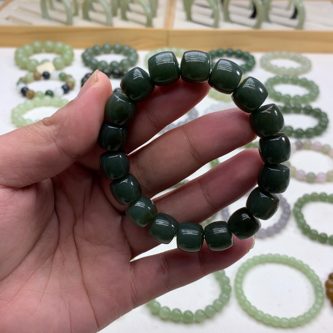 和田玉手串（直切且末蓝糖12）未镶嵌