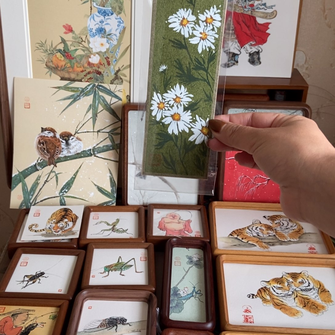 白***妖国画艺术展作品入驻广州