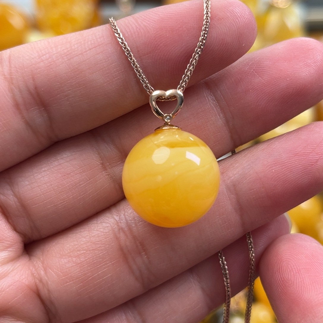 蜜蜡珠宝奇石未镶嵌