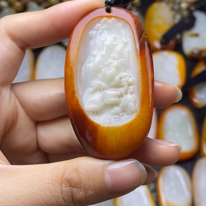 和田玉未镶嵌颈饰