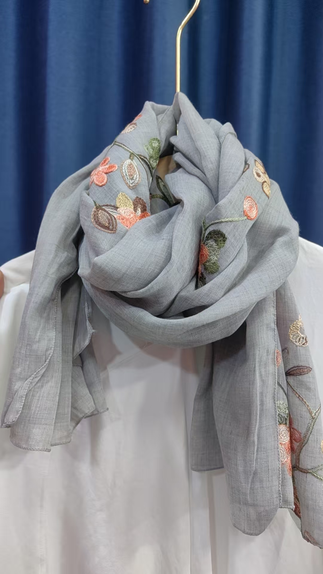 鹤鹤家杂款外贸保暖围巾