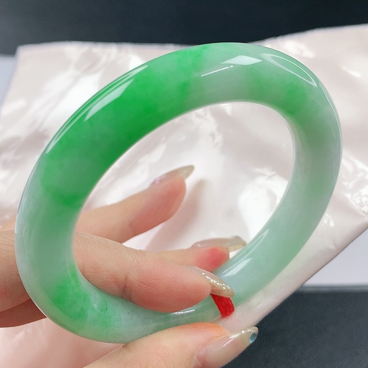 未镶嵌手镯翡翠，609