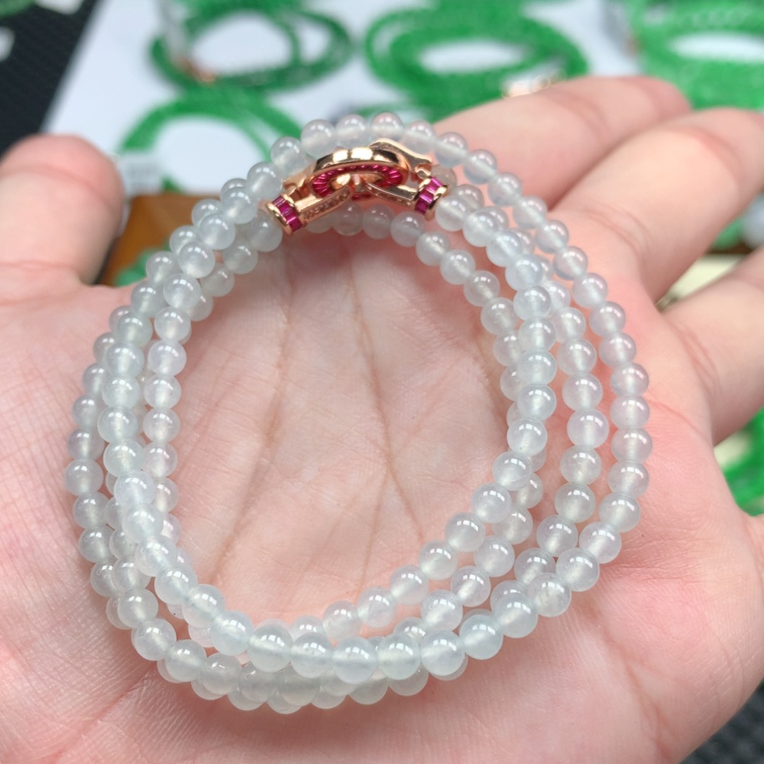 翡翠手链未镶嵌翡翠