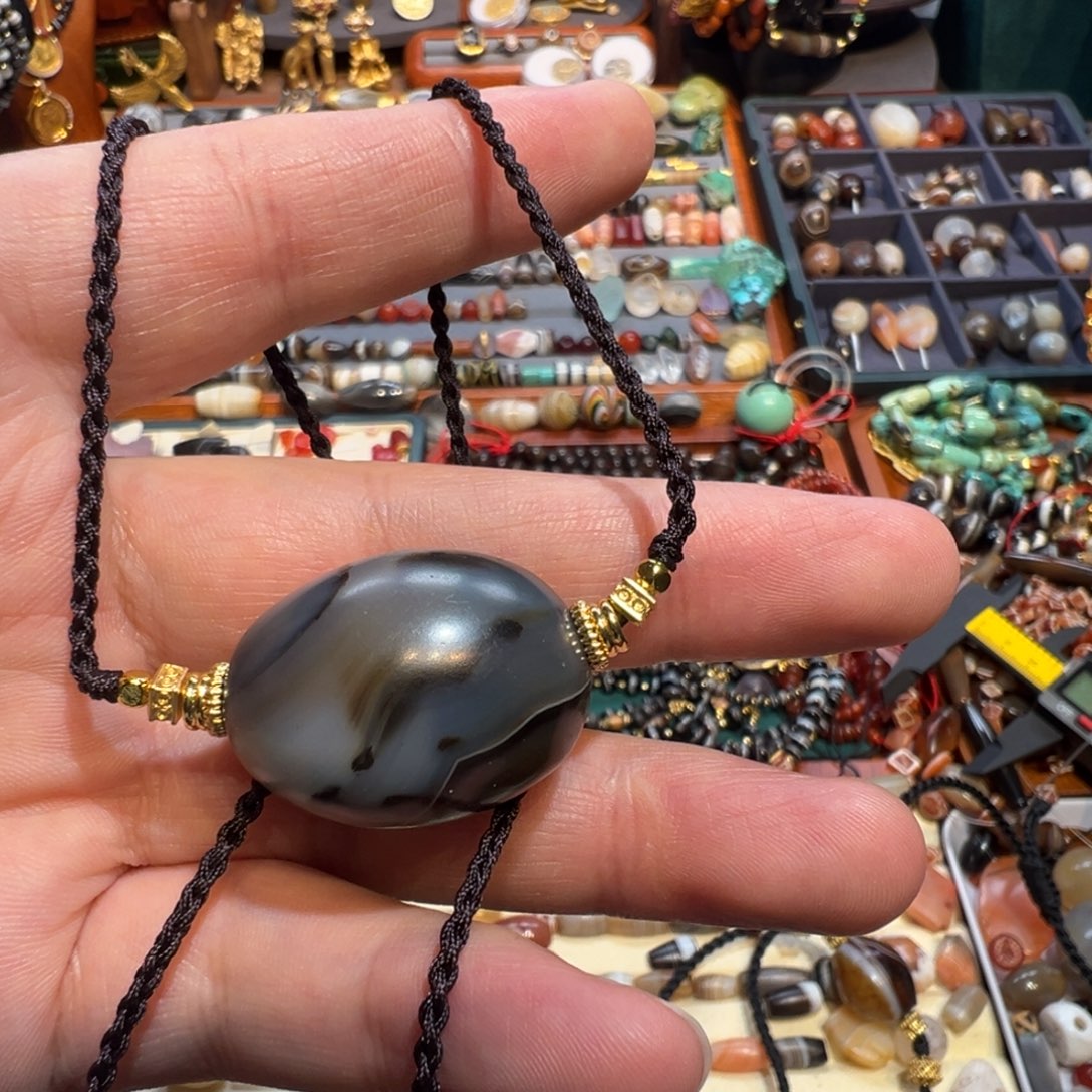 玛瑙/玉髓未镶嵌珠宝半成品