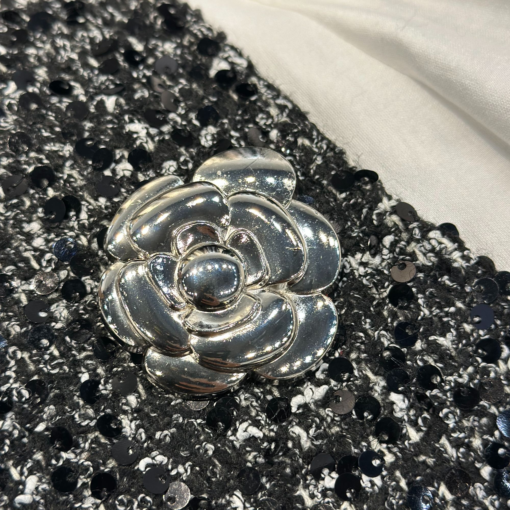 不锈钢胸针 XIAOBAI 百搭简约轻奢时尚胸针银色中古时尚韩版配饰