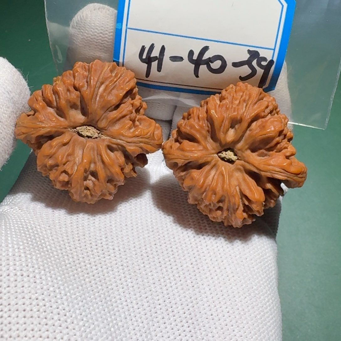 文玩核桃吊坠T150