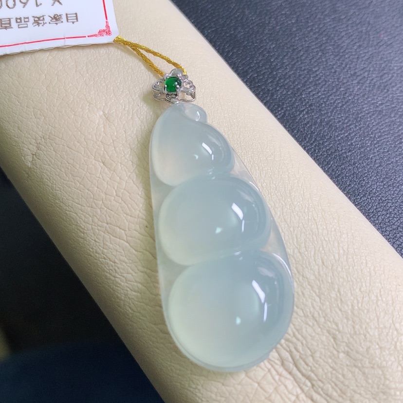 【闪购商品】翡翠颈饰18K金镶嵌豆子