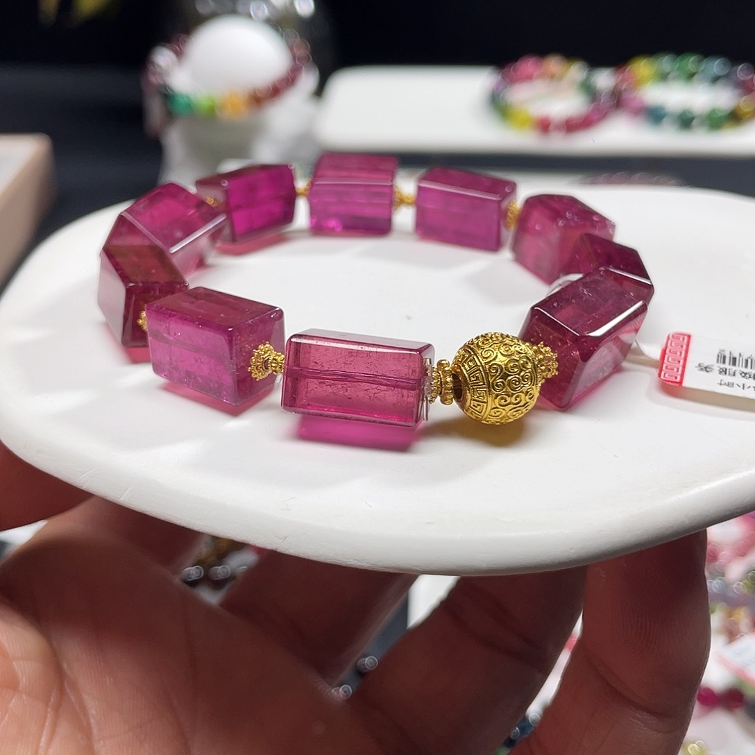 碧玺手链18K金镶嵌碧玺手链方糖红