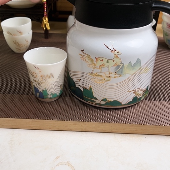 瓷片福鹿呈祥焖茶壶800cc