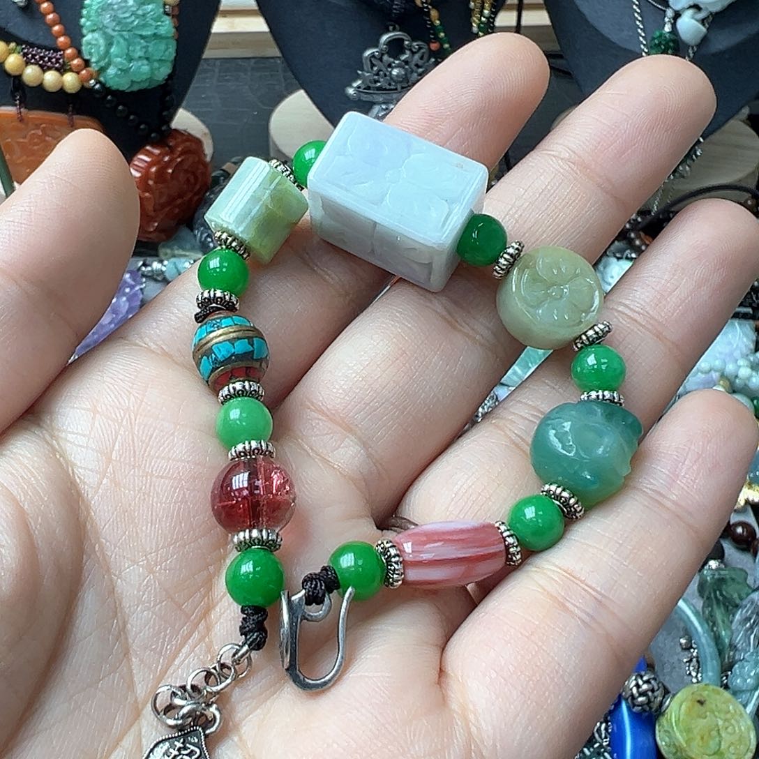 翡翠戒指未镶嵌炸