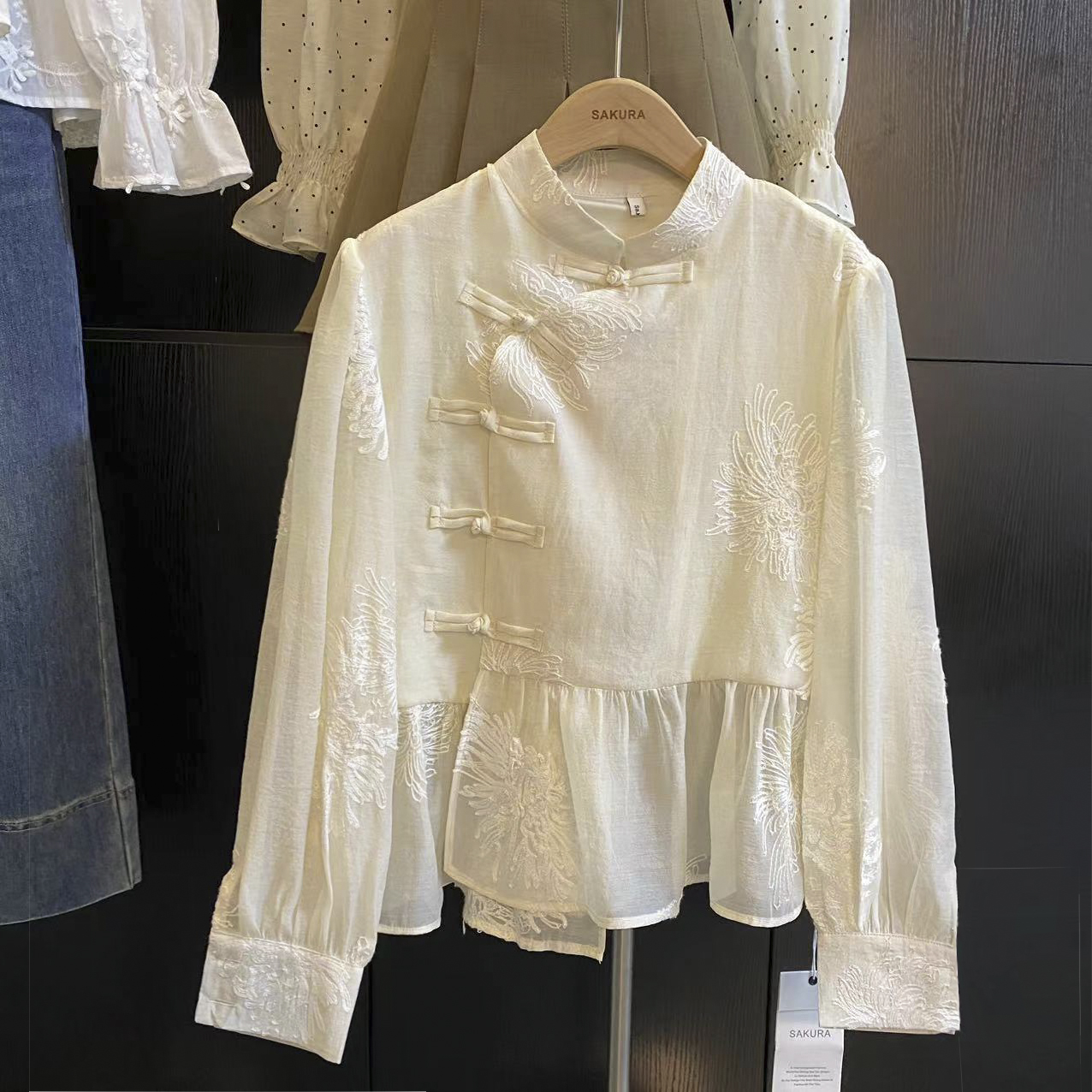 璎婲sᴀᴋᴜʀᴀ【新悦春色】岚新中式国风盘扣重工刺绣气质温柔百搭衬衫