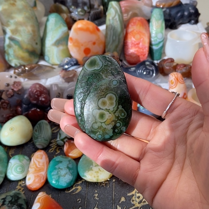 玛瑙/玉髓颈饰未镶嵌