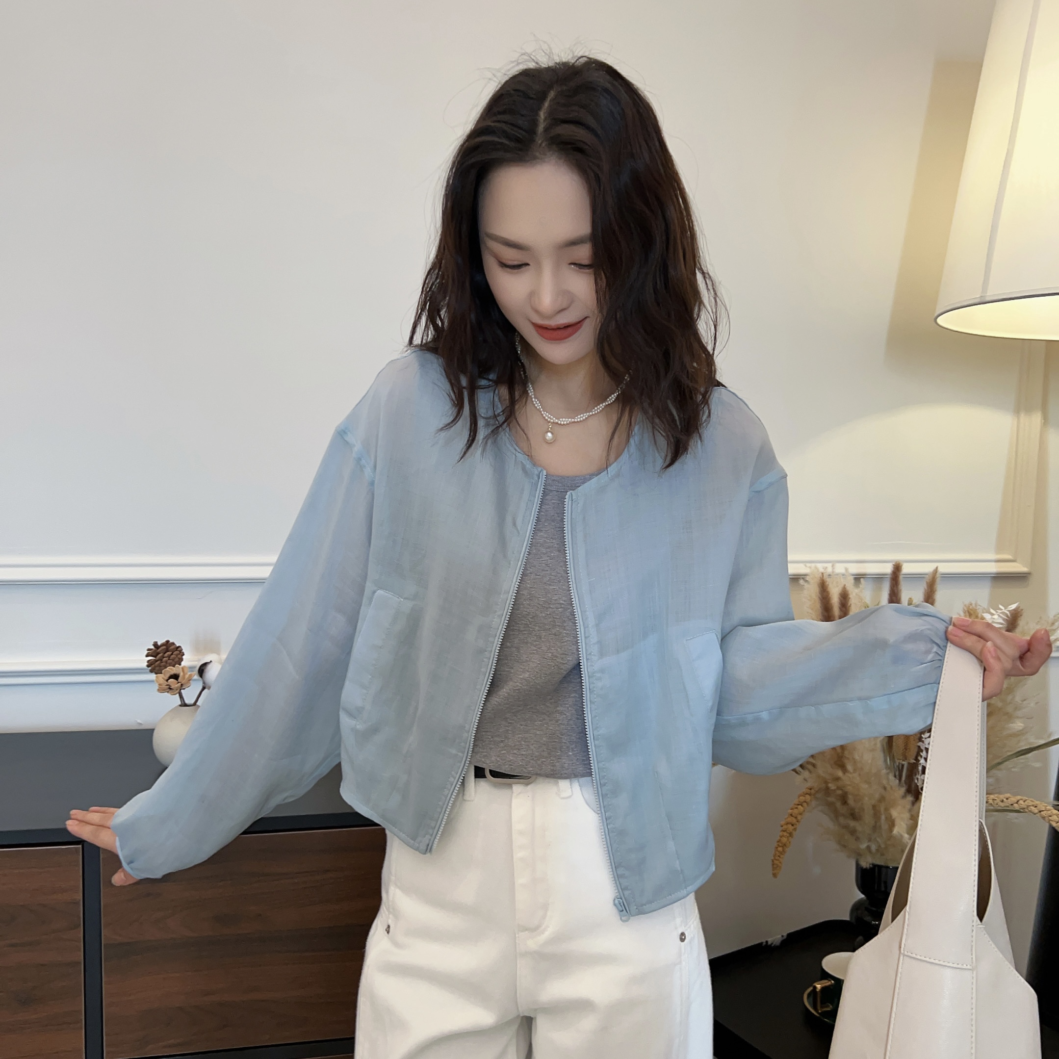 浮力 只出不进 夏季薄款防晒百搭短外套女-D1786