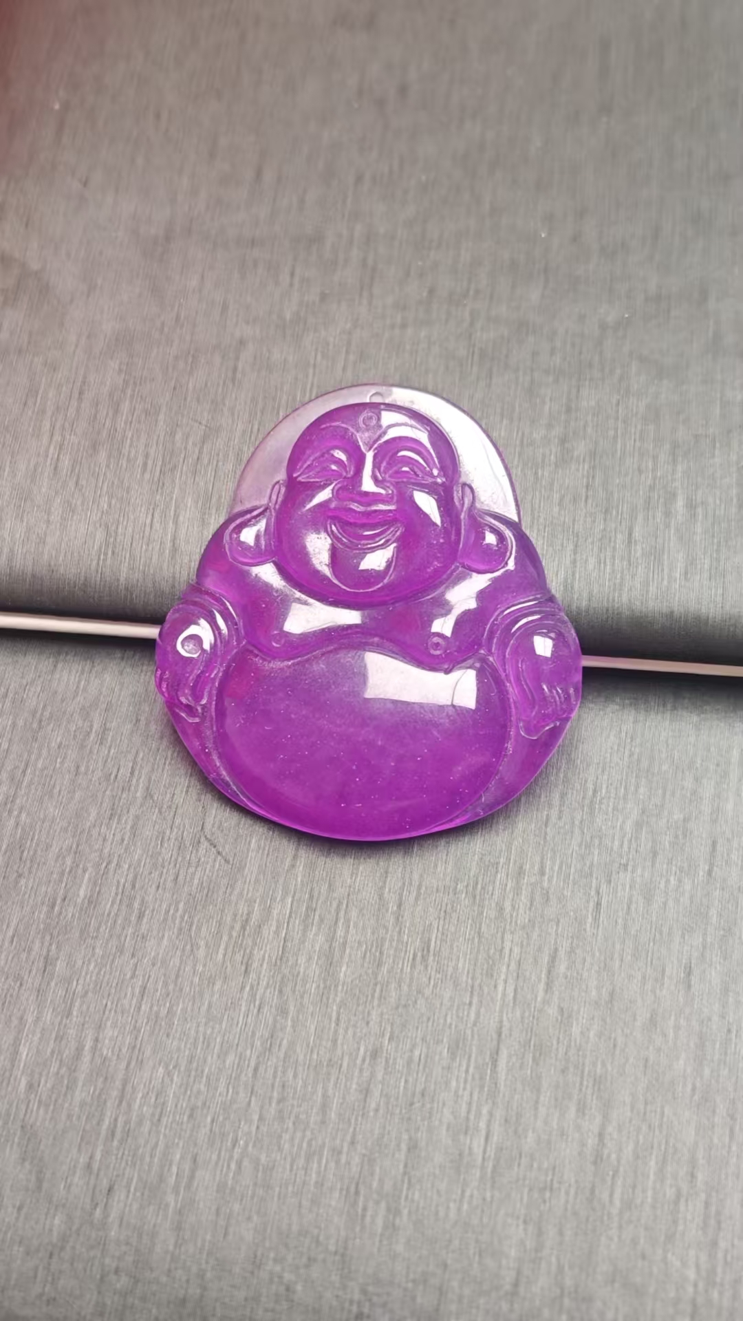 YY48翡翠常规吊坠【邂逅翡翠高冰吊坠，冰透绿意，开启浪漫时光】