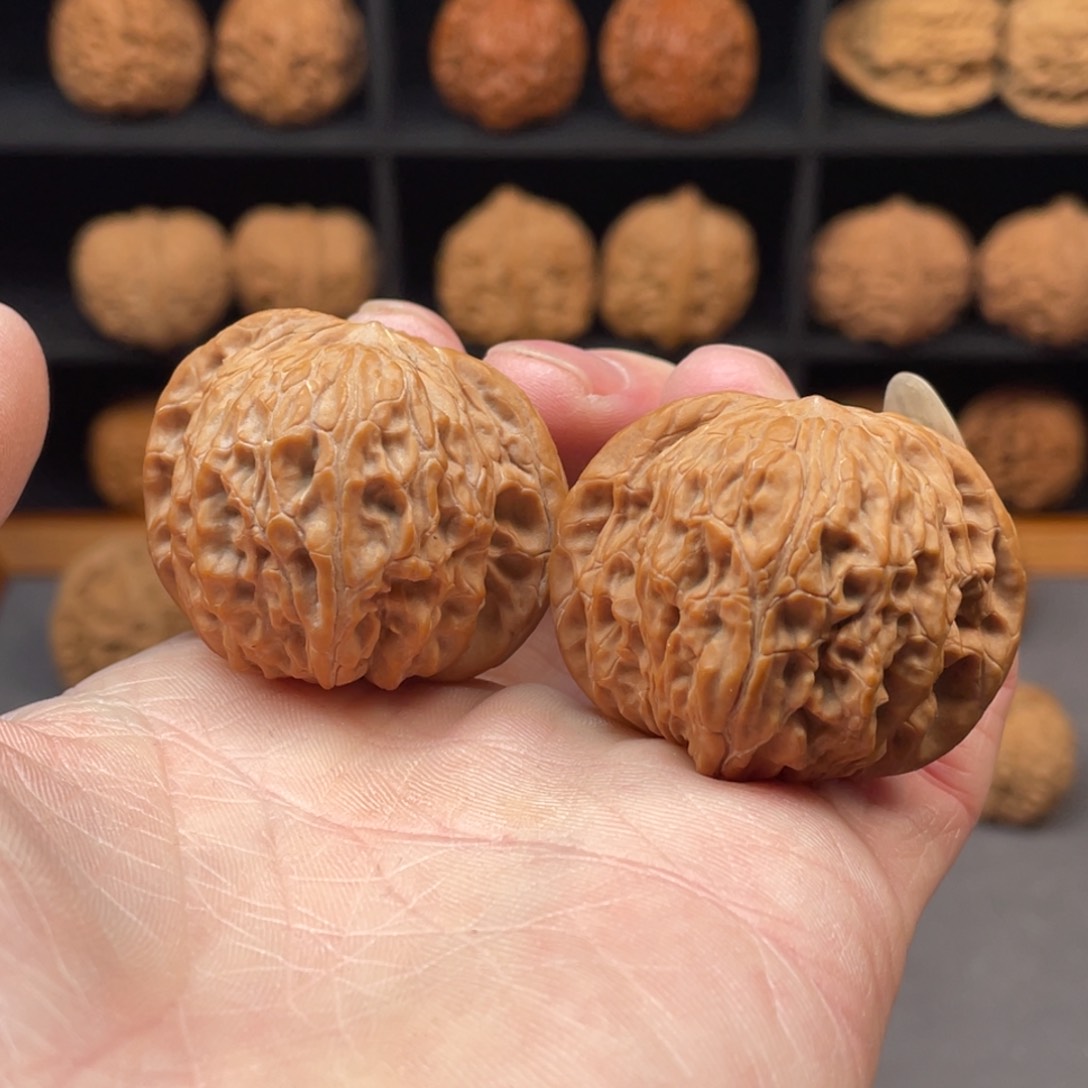 核桃把件40:全品红皮磨盘