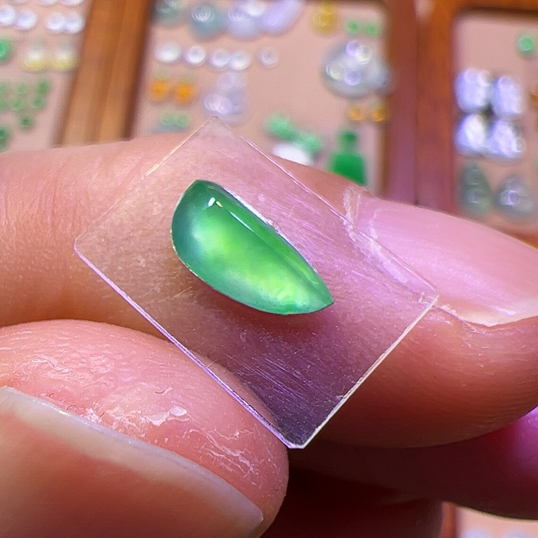 定制翡翠未镶嵌翡翠