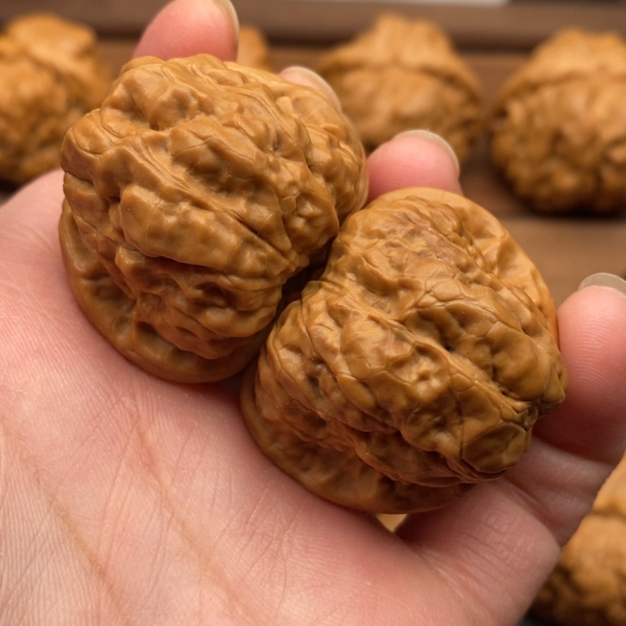 【闪购商品】文玩核桃把件边36左右