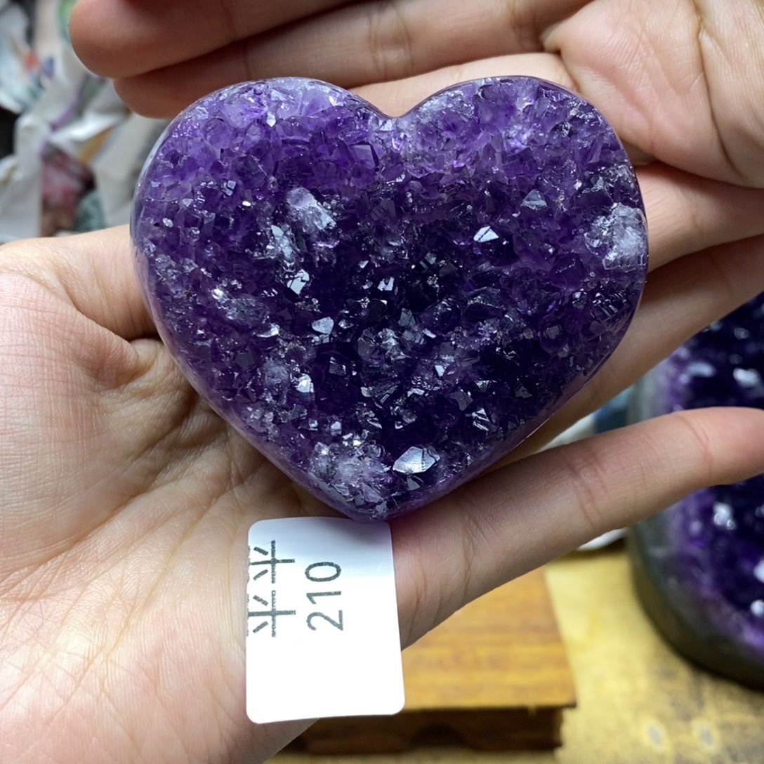 紫晶乌拉圭未镶嵌