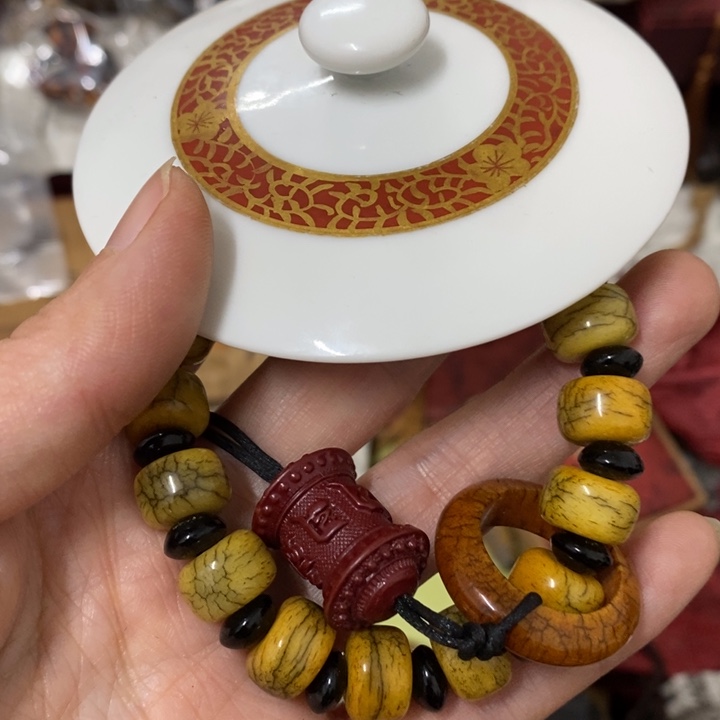 瓷片哈中古工艺品一件