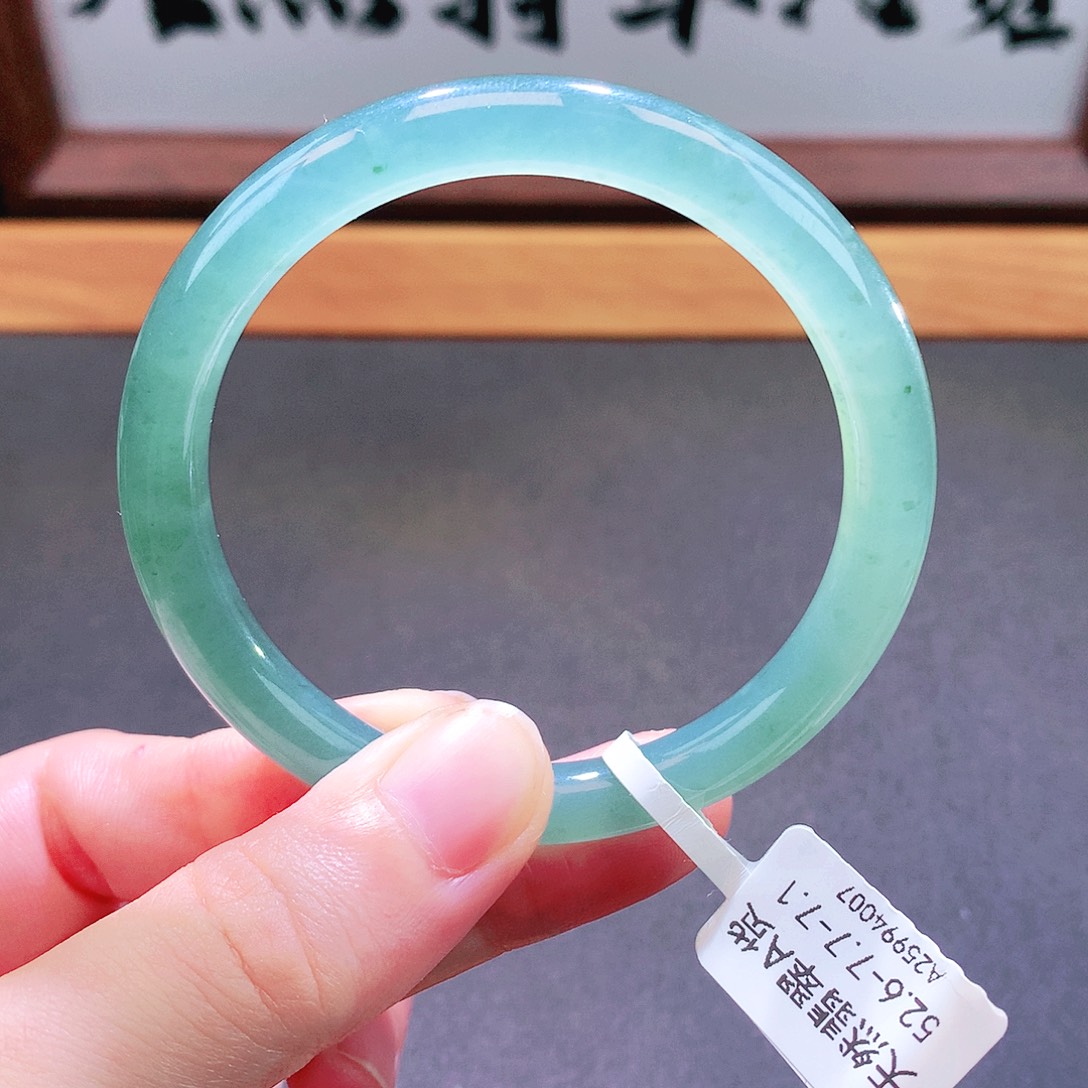 翡翠未镶嵌手镯天然翡翠