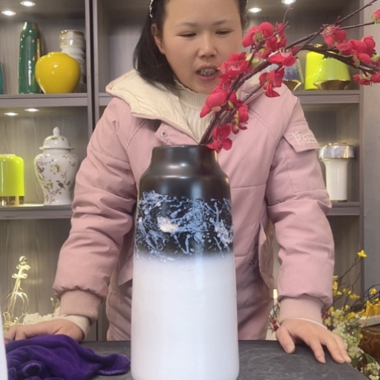 陶瓷陶瓷花瓶摆件创意设计