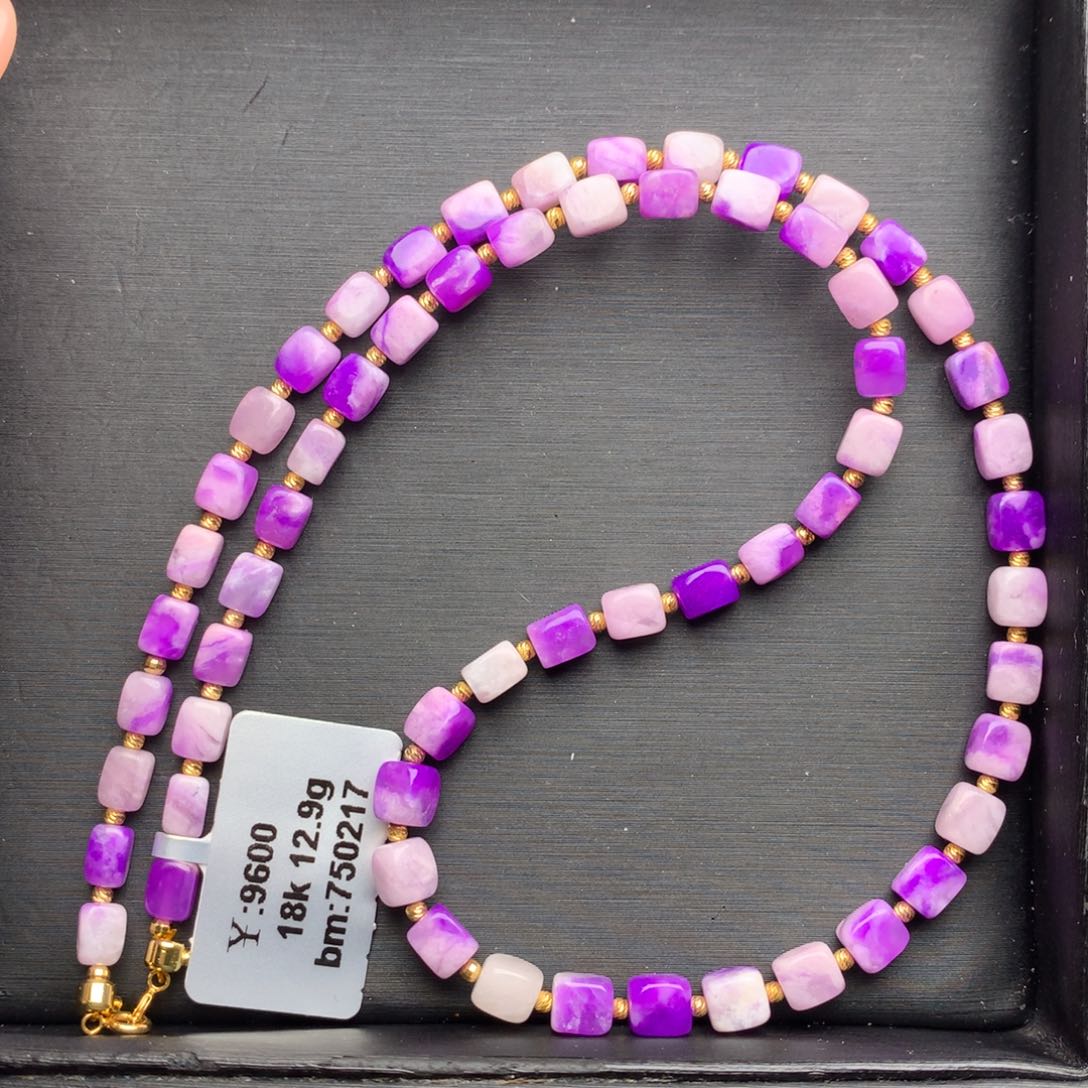 苏纪石（舒俱来）项链18K金镶嵌