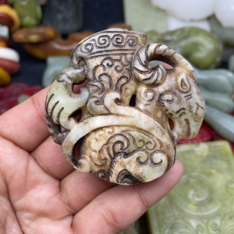 蛇纹石玉颈饰未镶嵌137