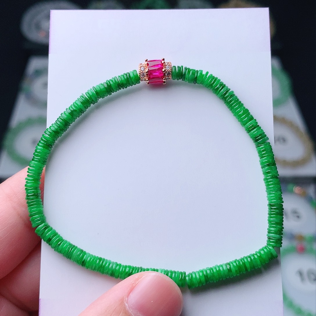 翡翠手串未镶嵌翡翠