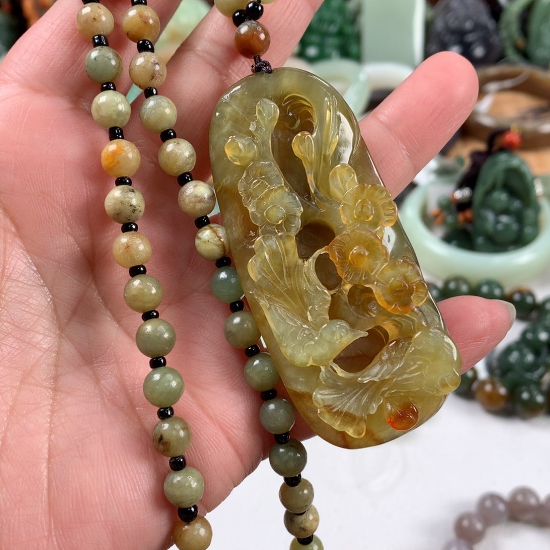 岫玉颈饰未镶嵌吊坠