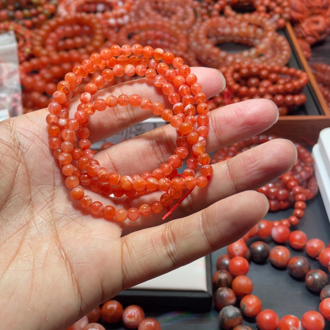 南红玛瑙手链未镶嵌