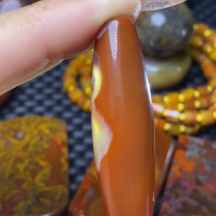 玛瑙/玉髓颈饰未镶嵌