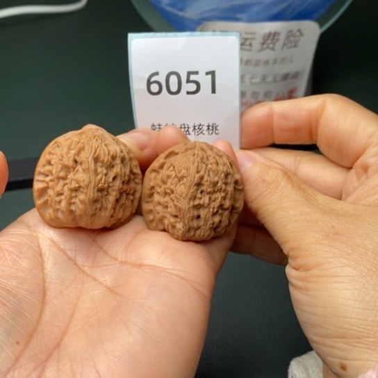 把件文玩核桃35闷白6051