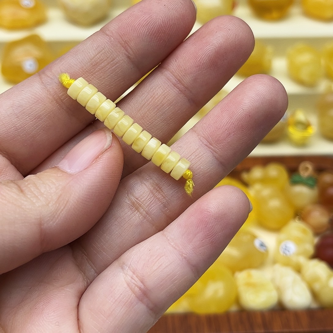 蜜蜡未镶嵌裸石天然