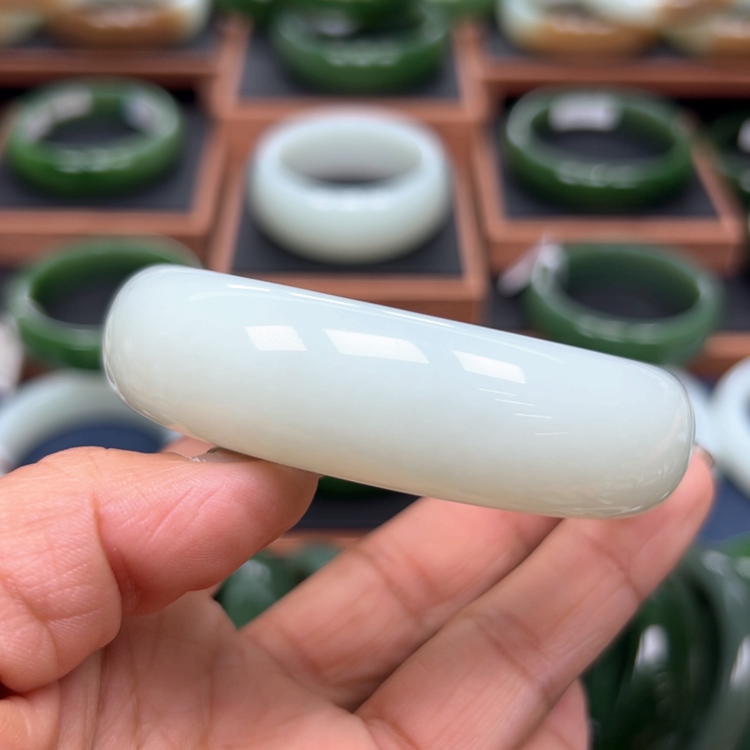 未镶嵌手镯和田玉5859