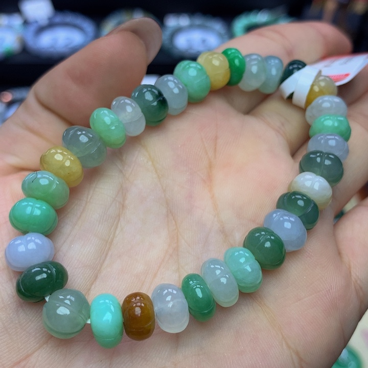 翡翠手链未镶嵌翡翠