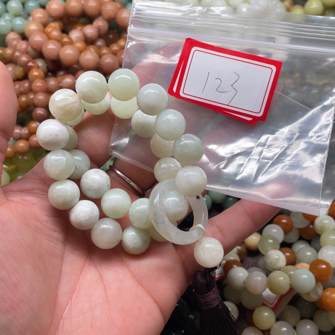 蛇纹石玉未镶嵌手串