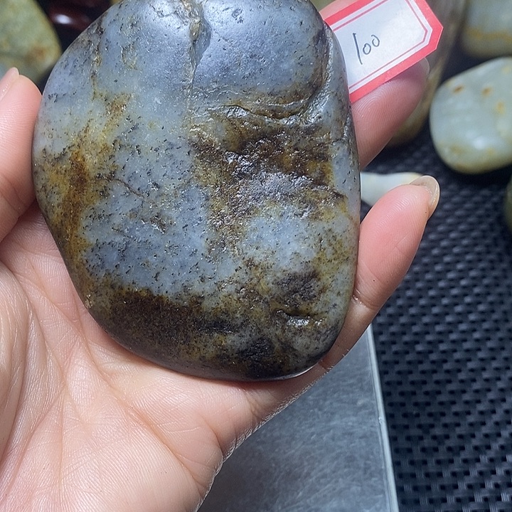 和田玉未镶嵌珠宝奇石100