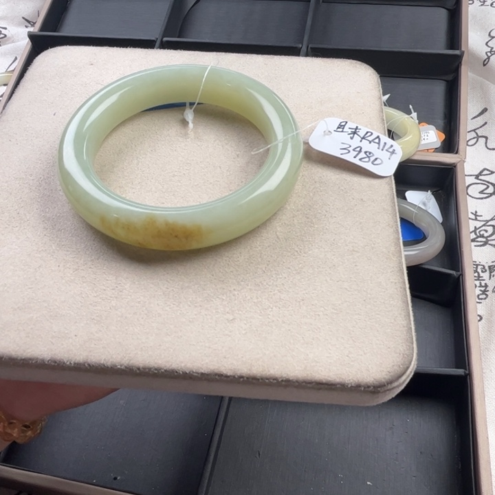 未镶嵌手镯和田玉玲珑美镯55.9