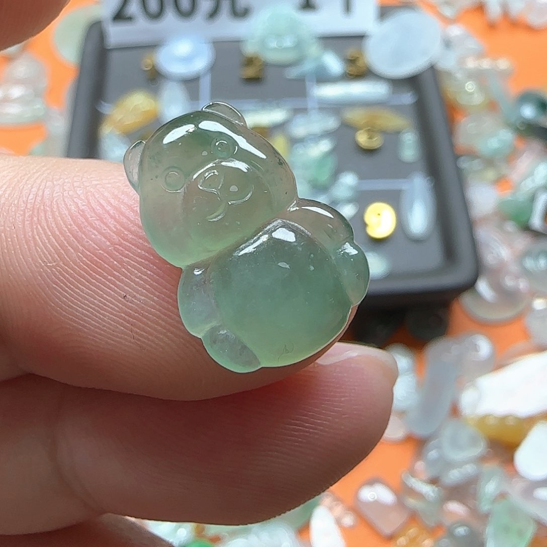 定制翡翠未镶嵌翡翠