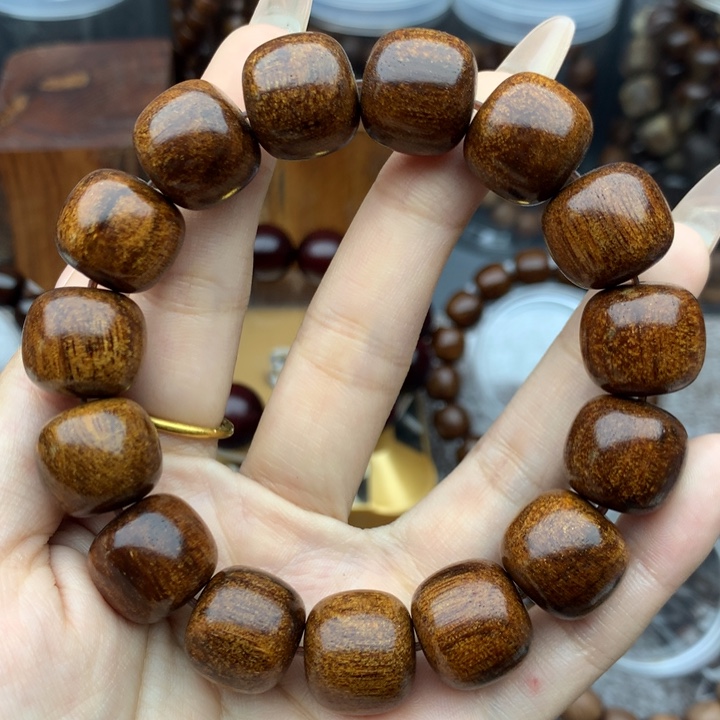 贡木巴布亚贡木15-16雪花龙