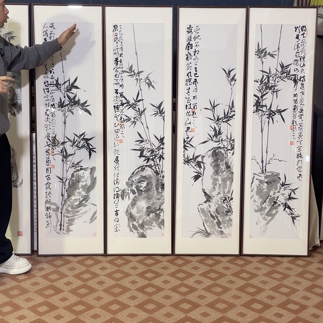 国画手绘画作品带框