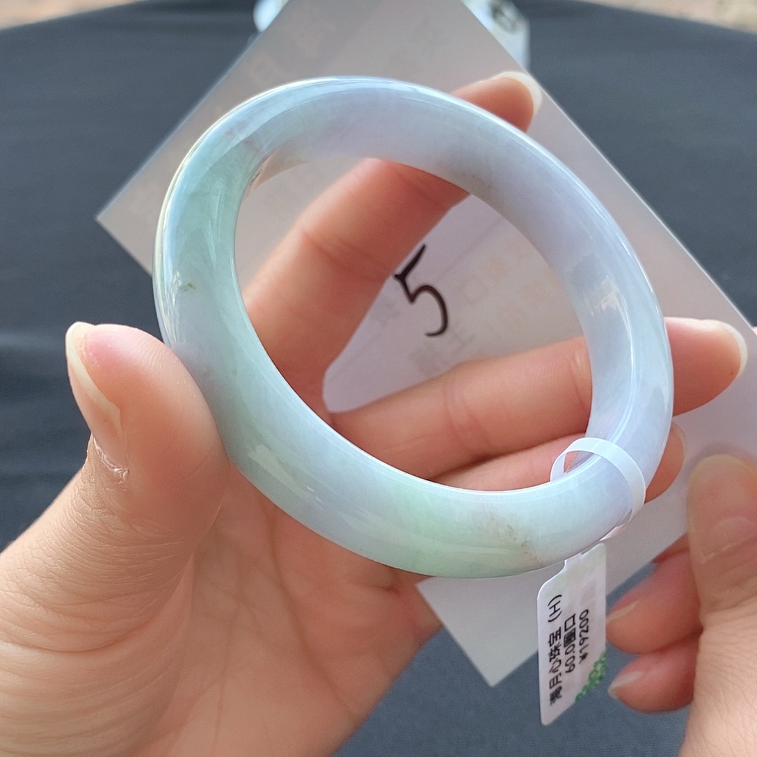 翡翠未镶嵌手镯60.1圈口手镯