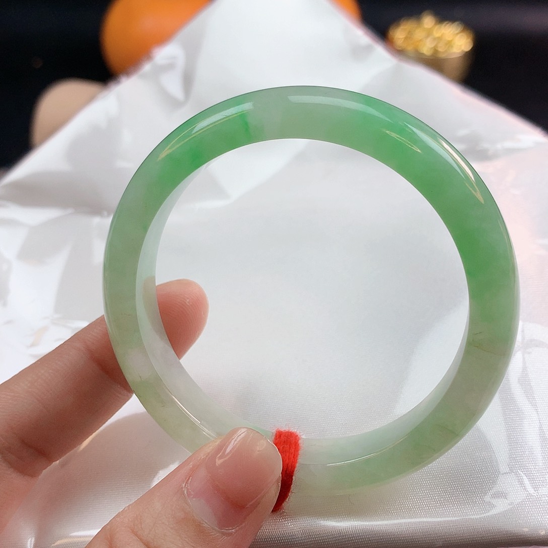 翡翠手镯未镶嵌53圈0778