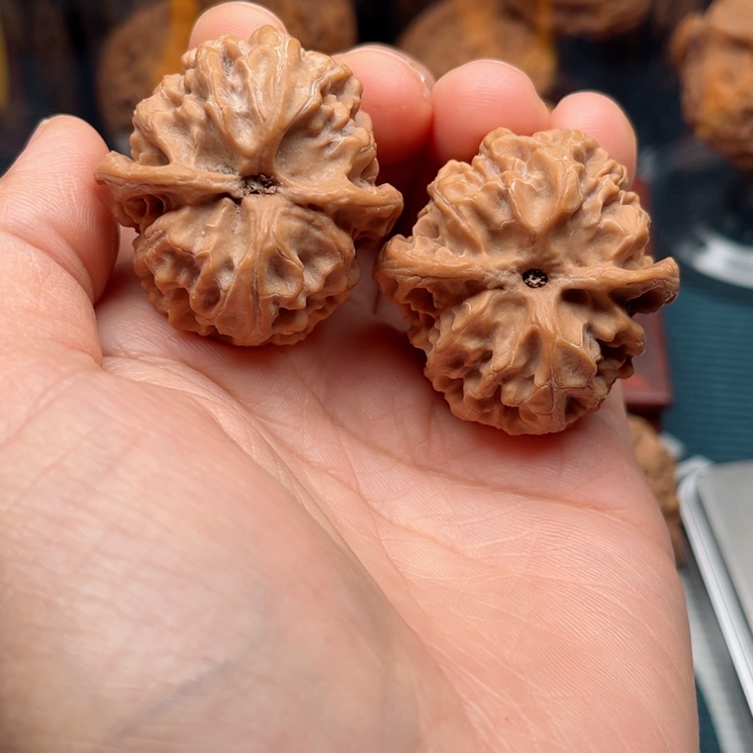 【闪购商品】桃木Y*文玩核桃手把件36苹果